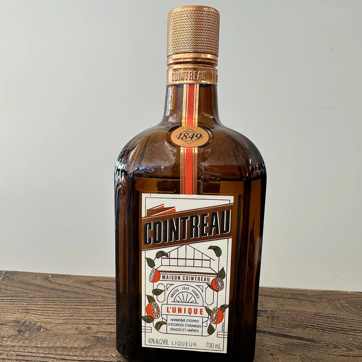 Rượu mùi Cointreau 700ml — Giới thiệu sản phẩm