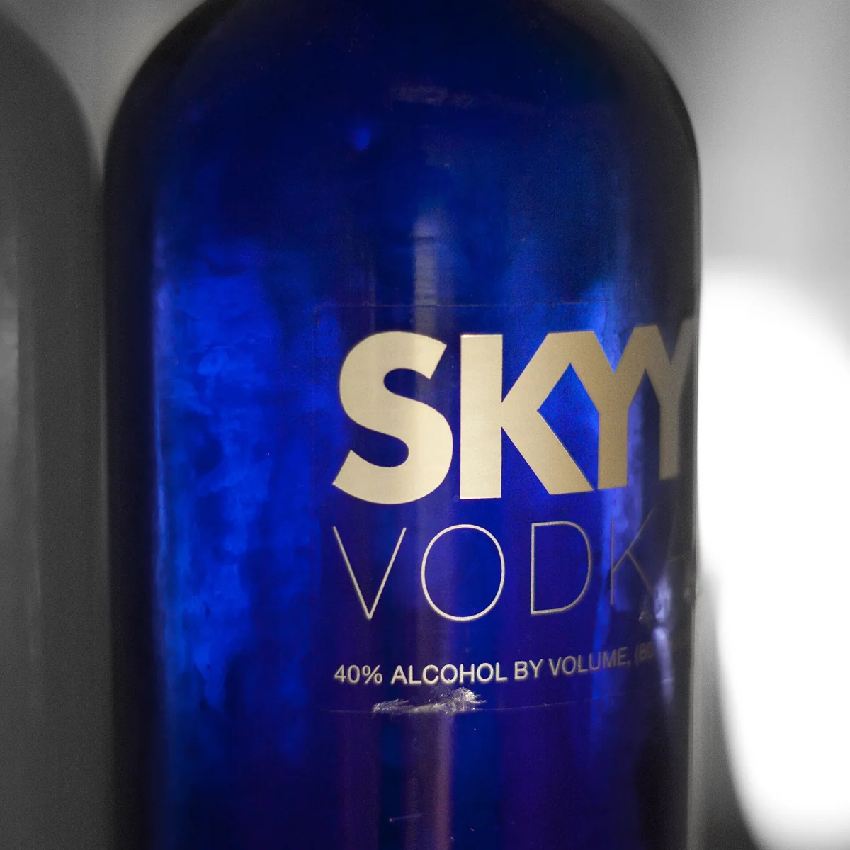 Vodka Skyy 50ml — Giới thiệu sản phẩm